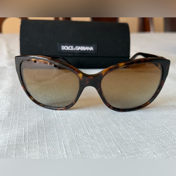 Dolce & Gabbana Tortoise Brown Sunglasses Made in Italy- Polarized - Picture 13 of 16